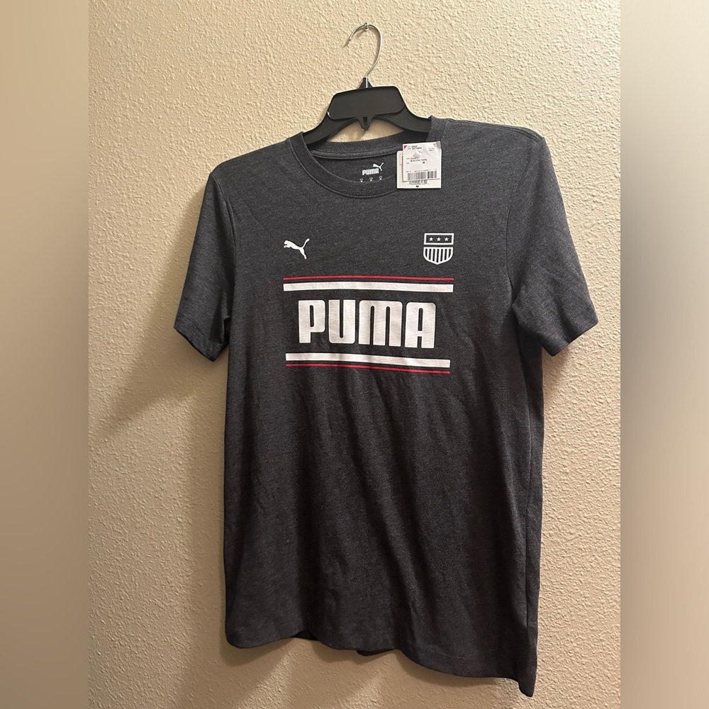 NWT Puma size mens medium TSHIRT